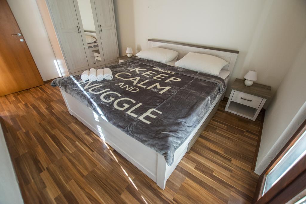 Apartment Duda Starigrad Paklenica Eksteriør bilde